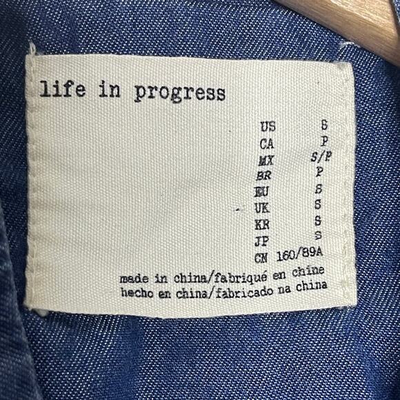 LIFE IN PROGRESS CHAMBRAY CROP JACKET SIZE S - Picture 9 of 12